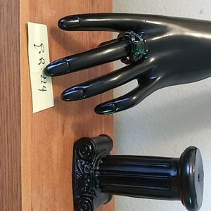 Ladies green emerald like fashion rings